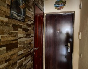 Apartament 2 camere, decomandat, parcare exterioara, cartier Iris