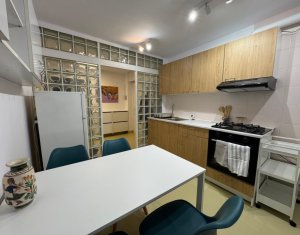 Appartement 3 chambres à louer dans Cluj-napoca, zone Zorilor