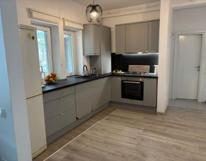 , 54m2 dans Floresti