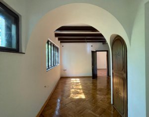 Maison 7 chambres à louer dans Cluj-napoca, zone Centru