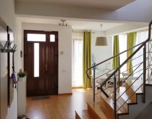 Casa individuala, teren 1500 mp, zona Romul Ladea