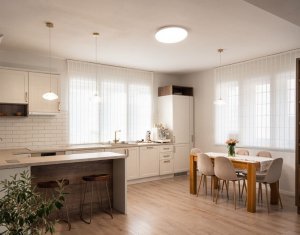 Ház 4 szobák eladó on Dezmir