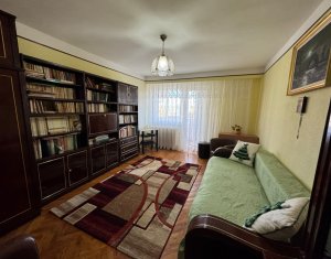 Apartament 3 camere de vanzare in Manastur, etaj 3, util 72 mp