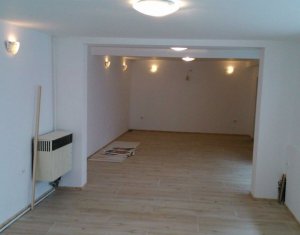 Spatiu de inchiriat, 1 incapere, open space 60mp, Centru, zona UMF
