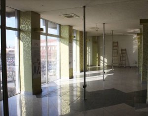 Spatiu comercial sau birouri 204mp piata Cipariu mezanin