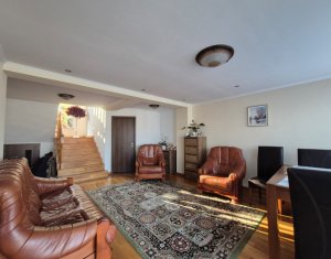 , 150m2 dans Cluj-napoca, zone Zorilor