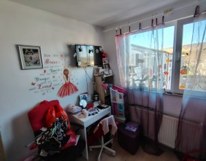 Apartament cu doua dormitoare, parcare privata inclusa, zona Somesului, Floresti
