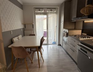 Apartament cu 3 camere, finisat, zona Tineretului