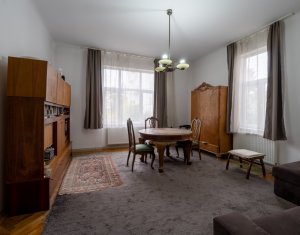 Casă de vânzare în Andrei Mureșanu – zona exclusivista!