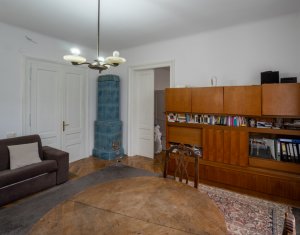 Casă de vânzare în Andrei Mureșanu – zona exclusivista!