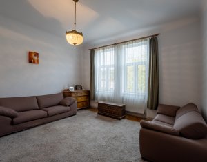 Casă de vânzare în Andrei Mureșanu – zona exclusivista!