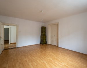 Casă de vânzare în Andrei Mureșanu – zona exclusivista!