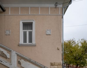 Casă de vânzare în Andrei Mureșanu – zona exclusivista!