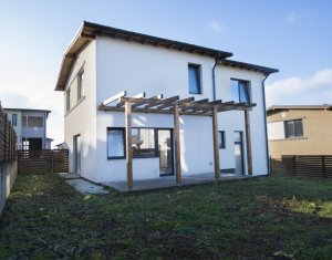 Ultimele 4 case disponibile in Dezmir – confort, spatiu si liniste la superpret