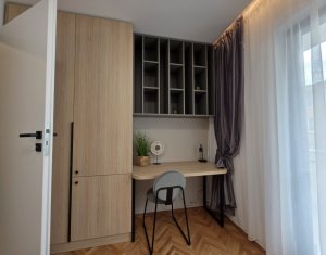 Appartement 3 chambres à louer dans Cluj-napoca, zone Marasti