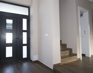 Casa finisata, partial mobilata, la superpret - cartier nou in Dezmir