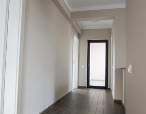 Casa finisata, partial mobilata, la superpret - cartier nou in Dezmir