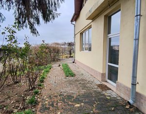 Maison 6 chambres à louer dans Cluj-napoca, zone Dambul Rotund