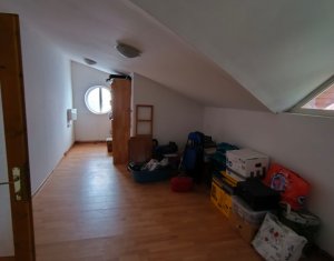 Maison 6 chambres à louer dans Cluj-napoca, zone Dambul Rotund