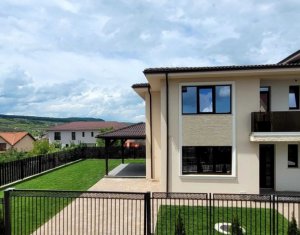 Casa 120mp| Gradina 317mp| la  intrare in  Chinteni