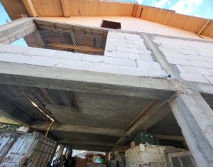 Vanzare teren + casa in constructie, Dezmir 