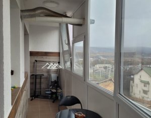 Vanzare apartament cu 2 camere str Jupiter Baciu Petrom