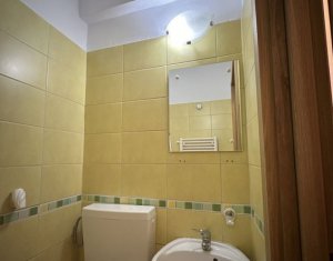 Appartement 3 chambres à louer dans Cluj-napoca, zone Centru
