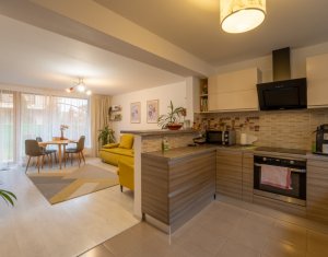 Ház 5 szobák eladó on Floresti