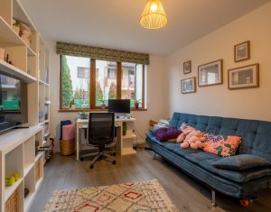 Ház 5 szobák eladó on Floresti