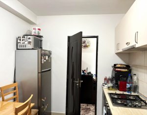 Apartment 1 rooms for sale in Floresti