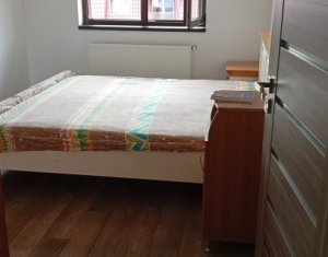 Apartament cu 3 camere, pod, boxa la subsol, parcare exterioara, Floresti
