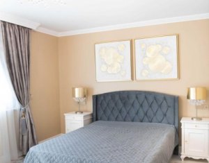 Casa 300mp, piscina incalzita, Borhanci, garaj, parcare, teren 700mp