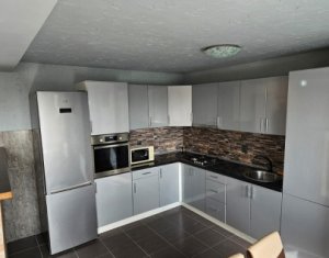 3 camere, pretabil si pentru birou, apartament la casa