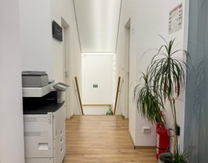 Bureau à louer dans Cluj-napoca, zone Gruia