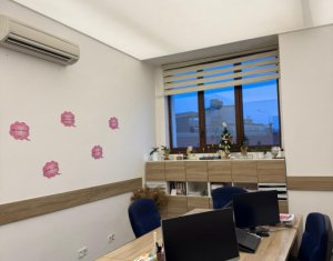 Bureau à louer dans Cluj-napoca, zone Gruia