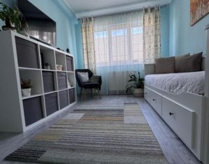 Apartment 3 rooms for sale in Floresti