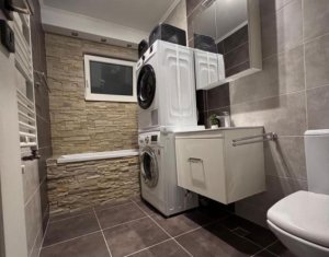 Apartment 3 rooms for sale in Floresti