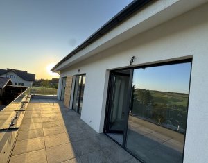 Maison 4 chambres à vendre dans Chinteni