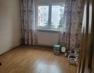 Appartement 3 chambres à vendre dans Cluj-napoca, zone Marasti