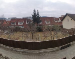 Maison 5 chambres à vendre dans Floresti