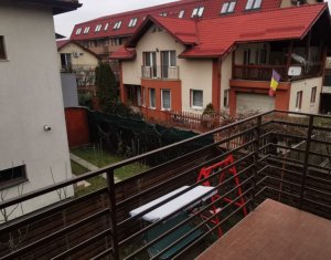 Maison 5 chambres à vendre dans Floresti