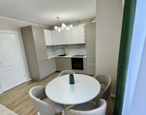 Lakás 4 szobák eladó on Cluj-napoca, Zóna Manastur