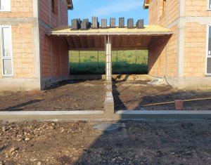 House 4 rooms for sale in Chinteni