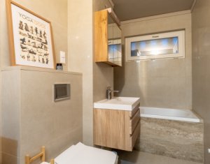 Appartement 4 chambres à vendre dans Cluj-napoca, zone Manastur