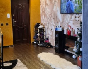 Apartment 2 rooms for sale in Floresti