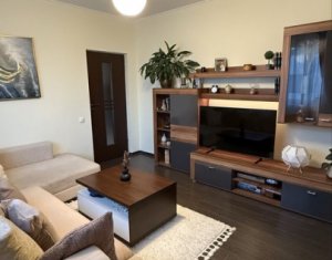 , 54m2 dans Floresti