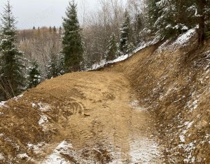 Telek eladó on Marisel