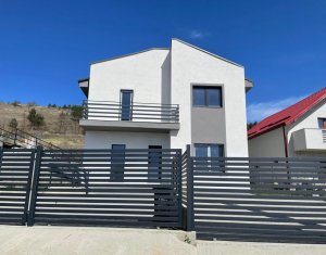 Ház 6 szobák eladó on Campenesti