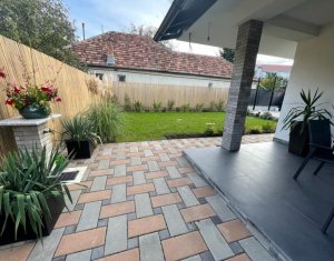 Maison 3 chambres à vendre dans Dezmir, zone Centru