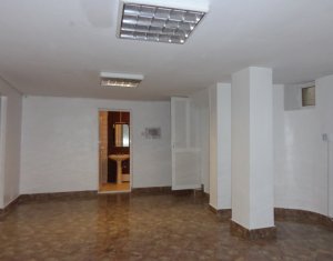 Maison 5 chambres à vendre dans Cluj-napoca, zone Plopilor